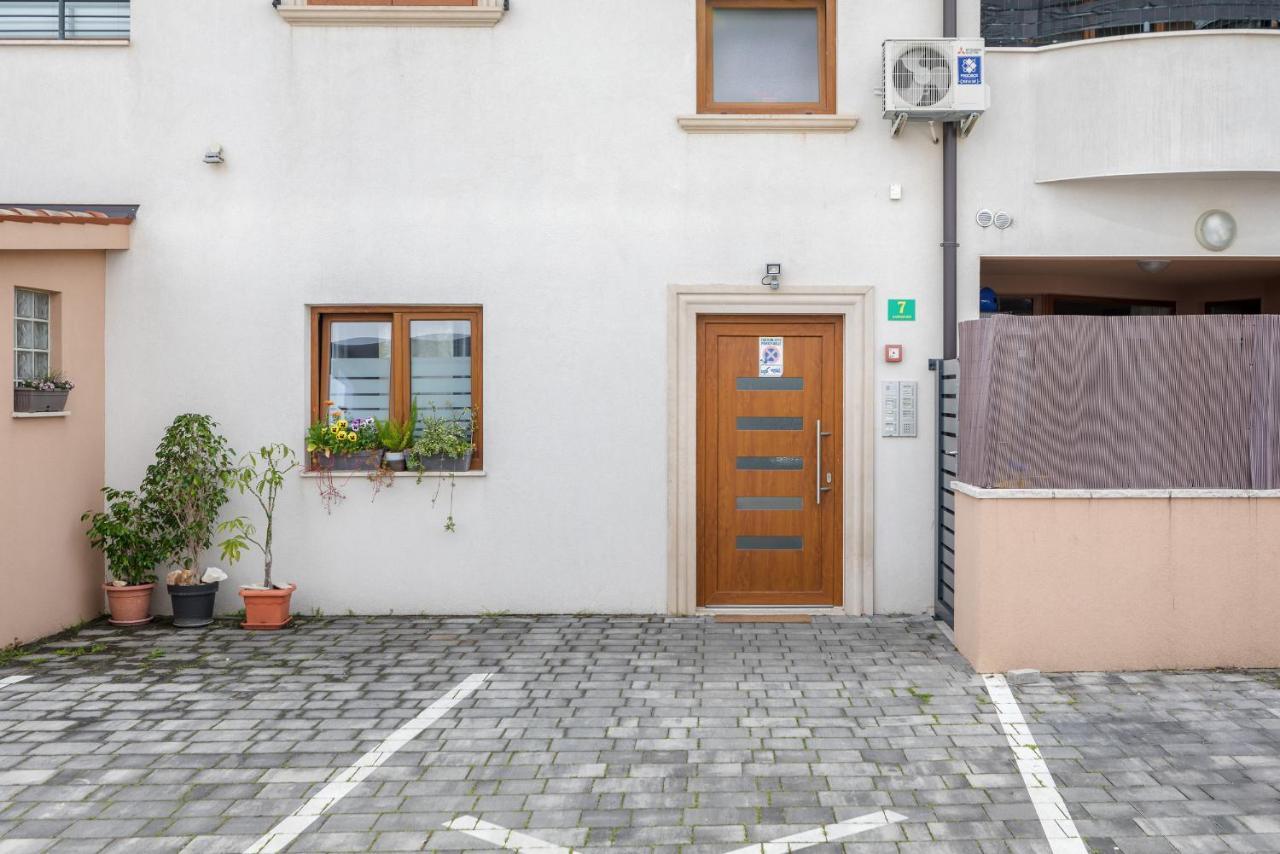 Apartment Bailey Pula Exterior photo